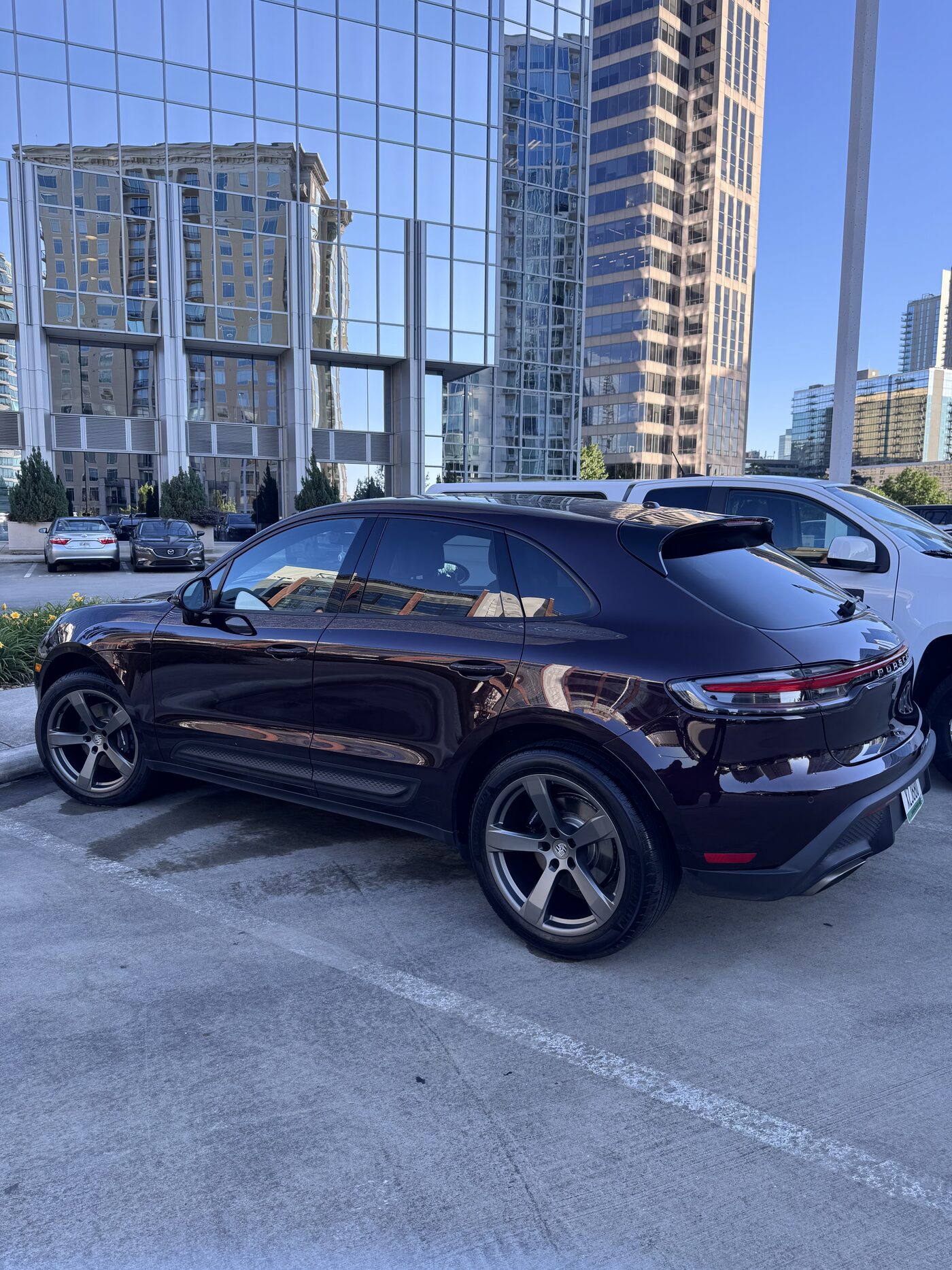 Glossy Porsche Macan after a full Apex detail